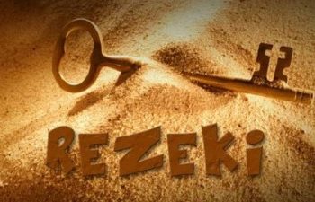 10 Amalan Kunci Pendatang Rezeki