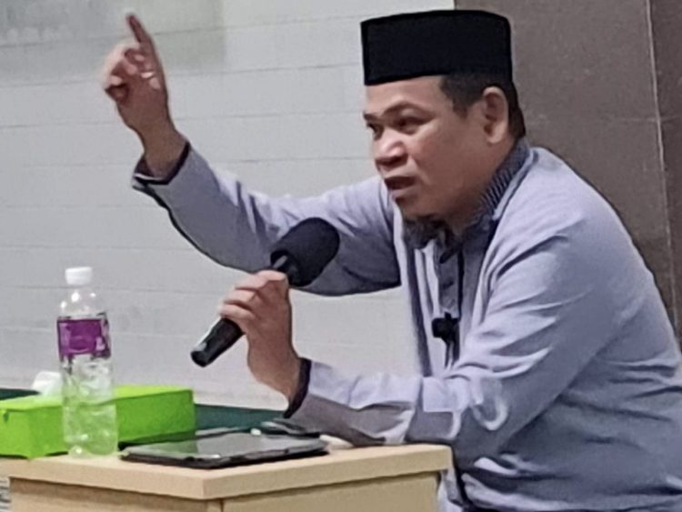 Kiai Sudirman, “Jangan Gunakan Uang Masjid Untuk Menutupi Kekurangan Kelompok Qurban”