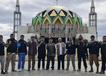 Rektor Umpar Sambut Kedatangan Tim TOS TI di Pare Pare