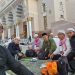 Kiai Sudirman Bawa Taklim Subuh di Halaman Masjid Madinah