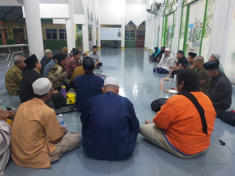 Pembina TI, Kiai Sudirman Pimpin Rapat Panitia Rihlah Akbar VIII