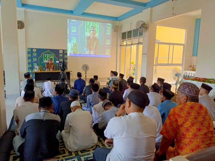 Puluhan Santri Ikut Rihlah Ilmiah di Kediaman Direktur MBS Awwalul Islam Makassar