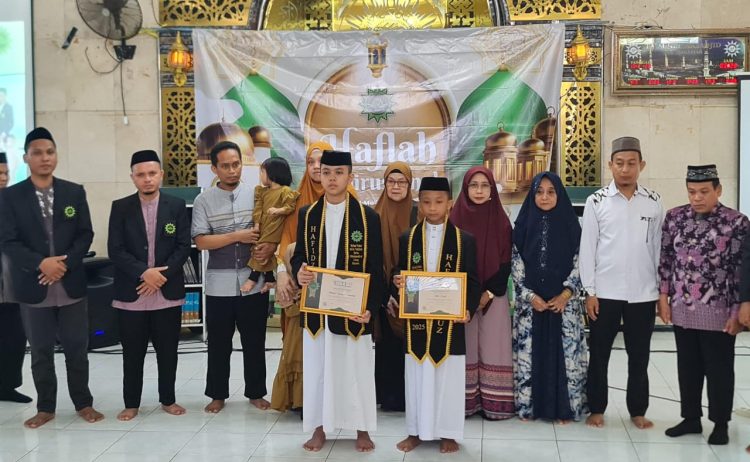 Selesaikan Hafalan 30 Juz, Anak Sekum YTI Siap Lanjut ke SMAN 17 Makassar