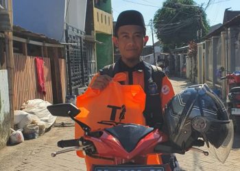 TI, Serahkan 100 Paket Bantuan Perlengkapan Jenazah Kepada Warga