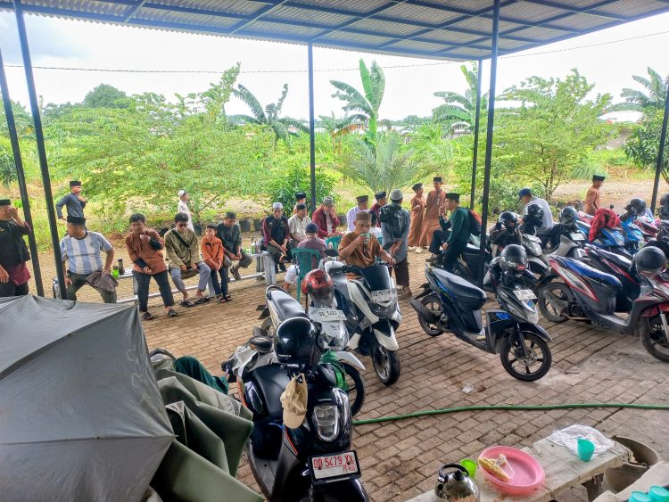 Jumat Berkah dan Suasana Silaturrahmi di Masjid Agung Tajdidul Iman