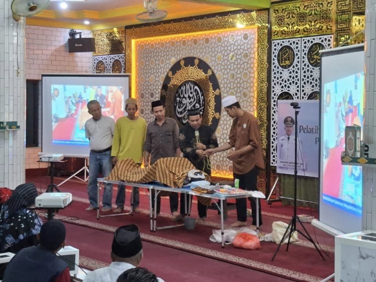 Tuntas, Kiai Sudirman bawakan Materi Pelatihan Jenazah ke V di Ujung Tanah