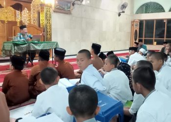 Dihadapan Santri dan Jamaah Takmirul Masajid Kiai Sudirman Beberkan 10 Prinsip Ibadah